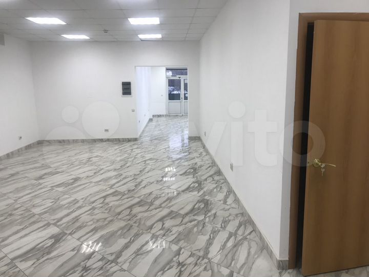 Помещение 76 м с отличным ремонтом. Угловое