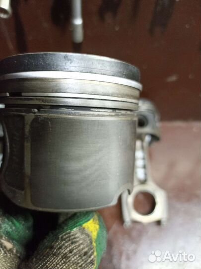 Поршень с шатуном Bmw 3 E46 M47 2004