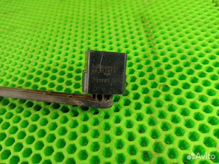 Датчик регулировки дорожного просвета задний правы