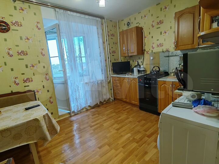 2-к. квартира, 70 м², 3/10 эт.