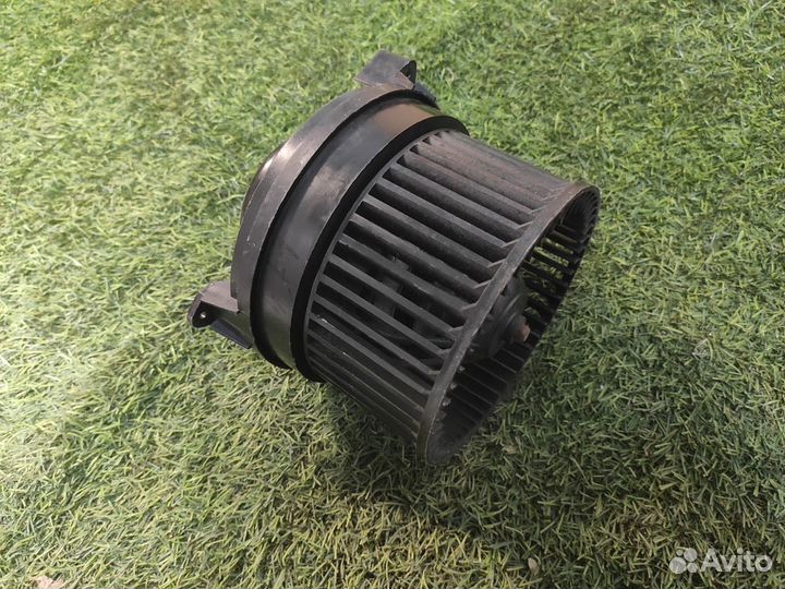 Моторчик отопителя Land Rover Freelander 1