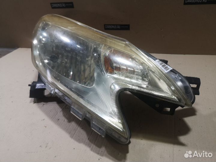 Фара правая Nissan Note E12