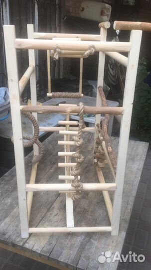 Игровой стенд для попугая