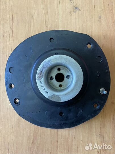 Опора переднего амортизатора левая Peugeot 206