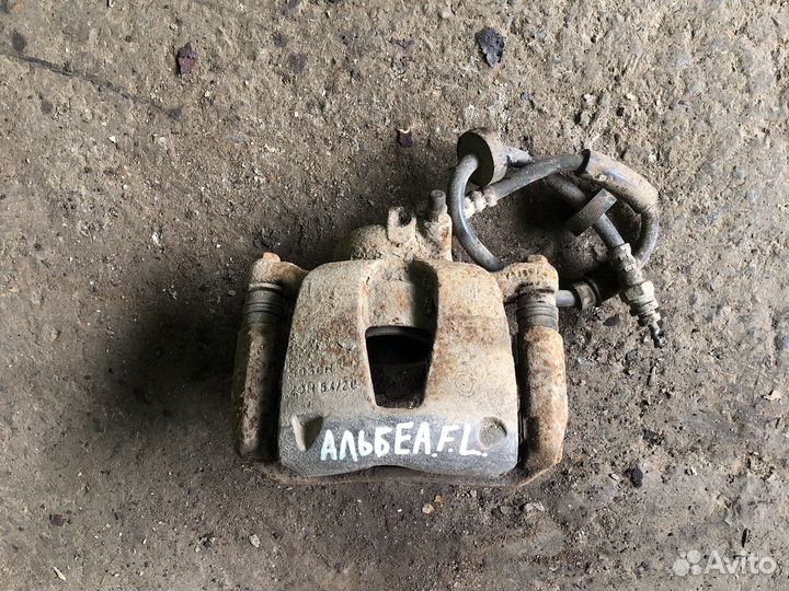 Fiat albea Суппорт