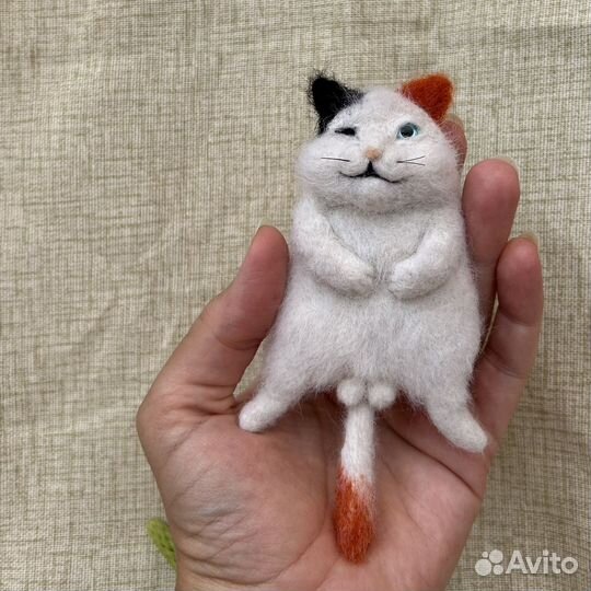 Брошь из валяной шерсти - Кот