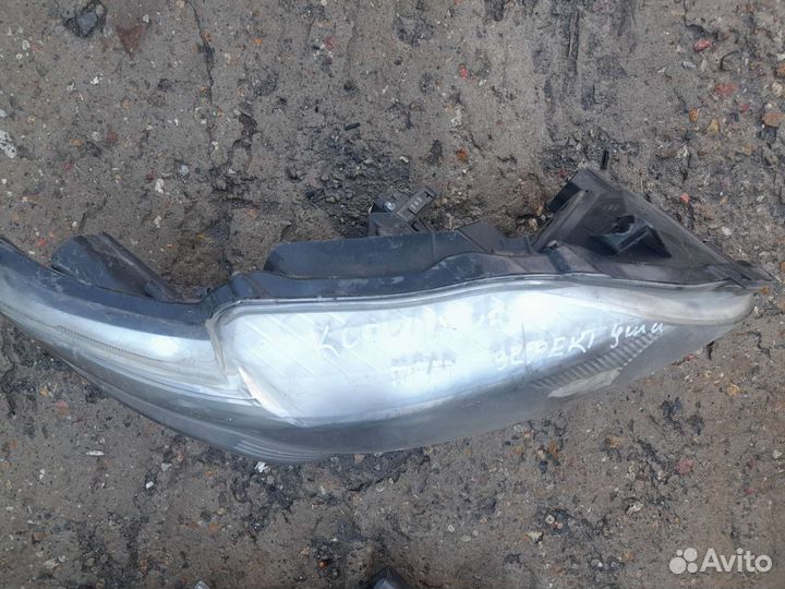 Фара правая тойота королла 150
