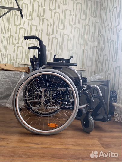 Коляска инвалидная новая
