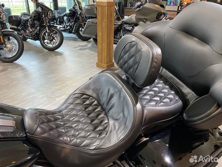 Road Glide Limited 114 black Harley-Davidson 2021