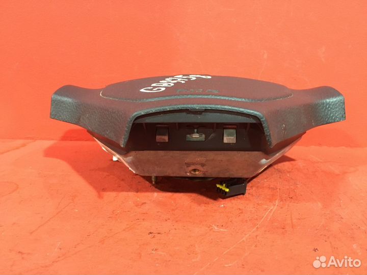 Подушка безопасности в руль Hyundai Getz хетчбэк