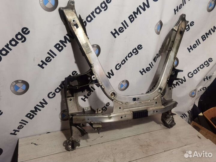 Передний подрамник BMW 7 E65 E66