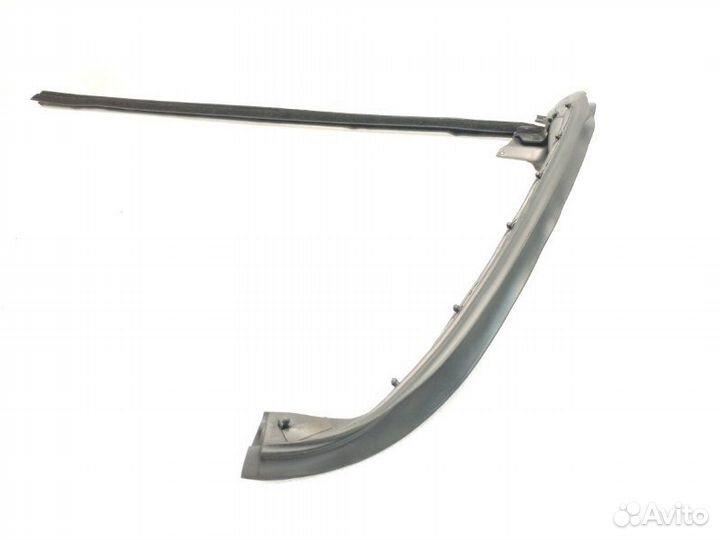 Уплотнитель стекла двери левый Bmw 6-Series E63