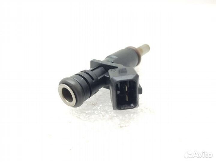 Форсунка топливная Bmw 3-Series E90