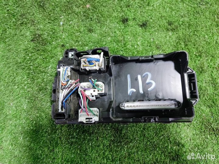 Блок предохранителей салонный Daihatsu Terios 2009