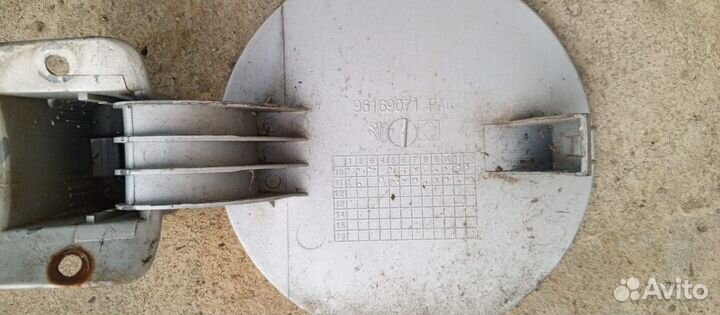 Лючок бензобака део нексия н150