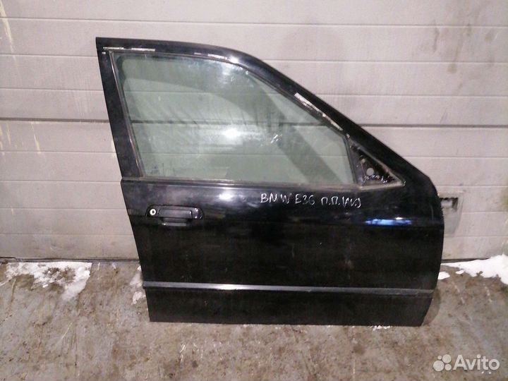 Дверь передняя правая BMW E36