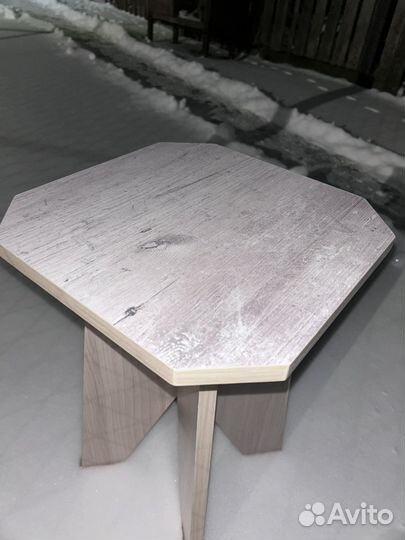 Табуретка новая