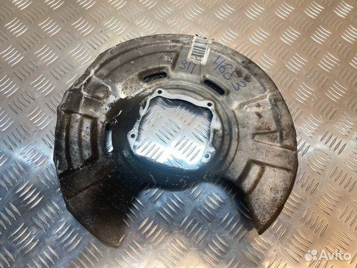 Пыльник кожух тормозного диска задний правый Bmw 5