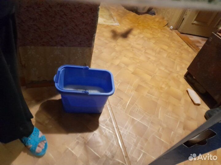 Зеркало узкое прямоугольное. Круглое настенное