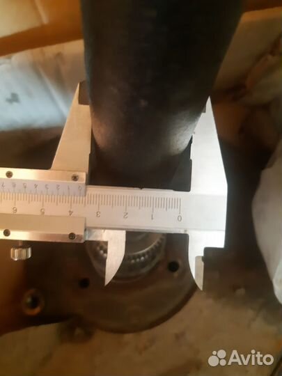 Продам левую и правую полуоси заднего моста Кайрон