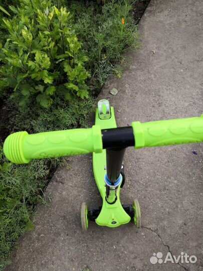Самокат детский трехколесный
