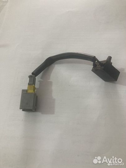 Датчик педали тормоза Peugeot 307