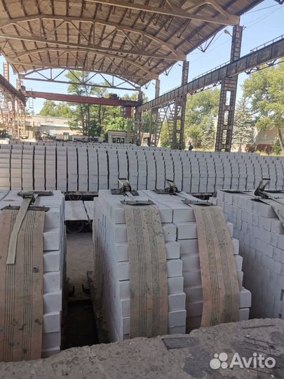 Кирпич силикатный полнотелый полуторный