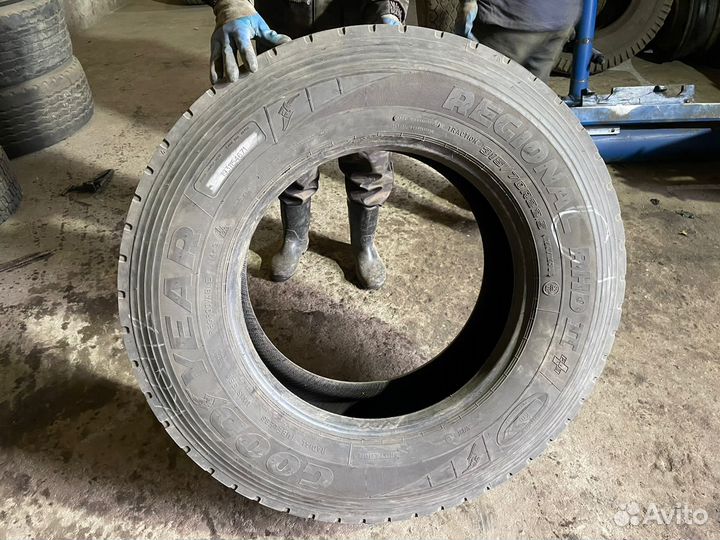 Грузовая шина бу 315 70 R22.5 Goodyear