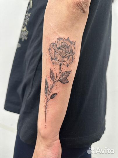 Мастер татуировки