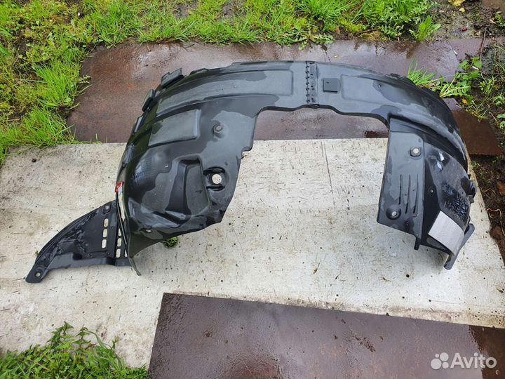 Подкрылок передний правый 86820-2P000