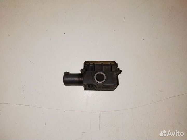 A0038202926 Датчик удара Mercedes-Benz 164 221