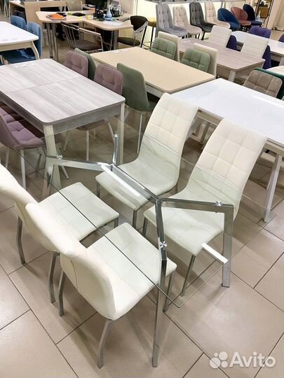Стол стеклянный Modern