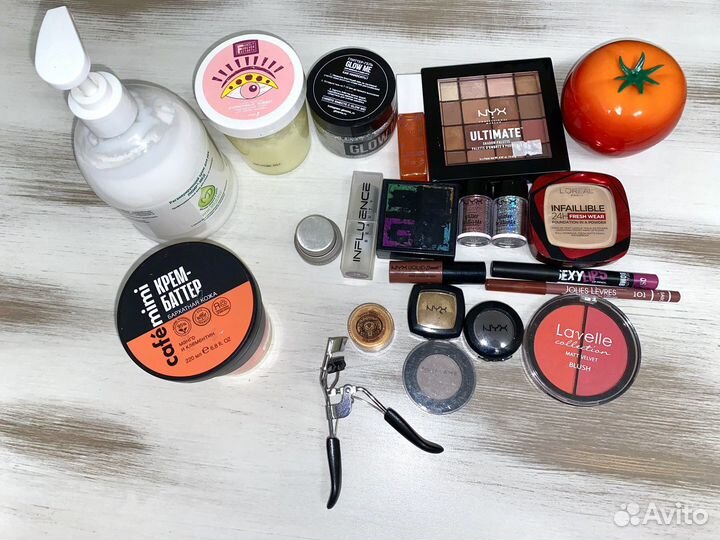 Набор косметики пакетом