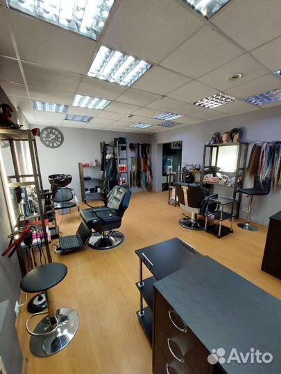 Бровист/мастер маникюра