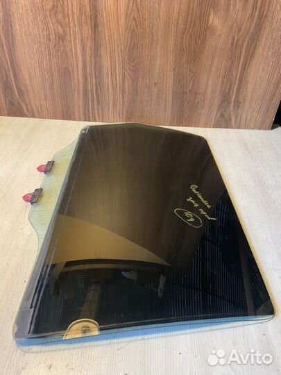 Стекло заднее правое Mitsubishi Outlander CU 4G69