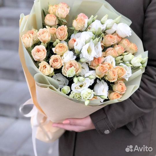 Букет цветов с эустомой