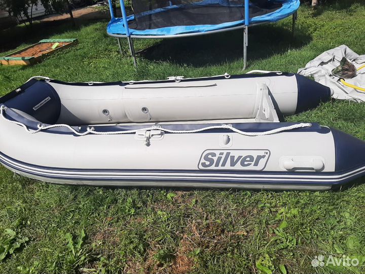 Корейская лодка белуга