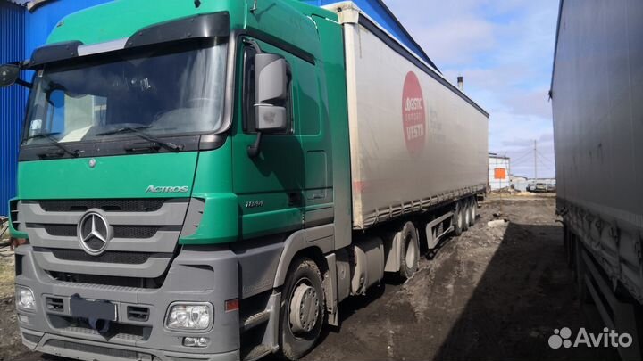 Mercedes-Benz Actros 1844 с полуприцепом, 2017
