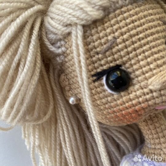 Вязаная кукла ручной работы