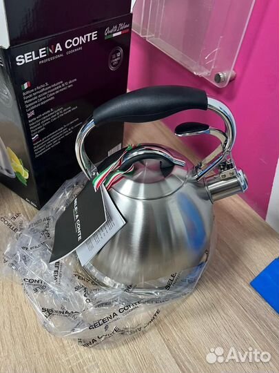 Чайник со свистком Selena