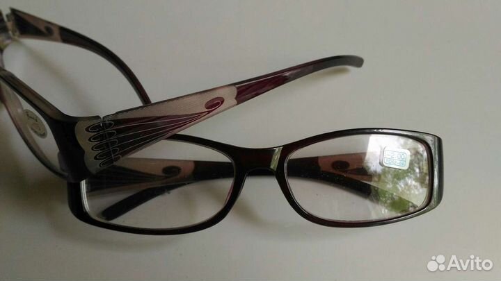 Очки с диоптриями минус