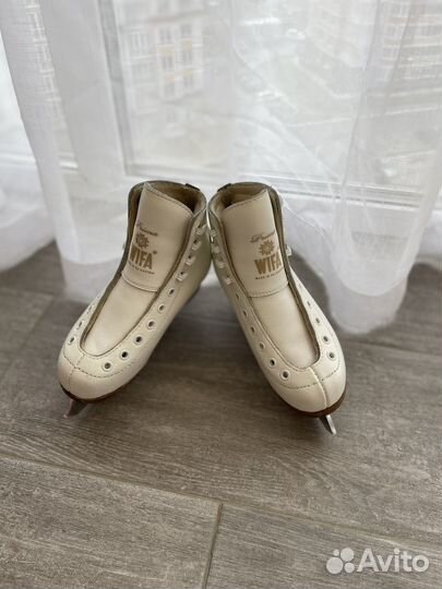 Фигурные коньки wifa 28 LL