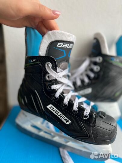 Коньки хоккейные детские
