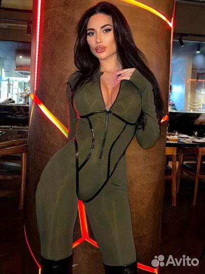 Комбинезон женский спортивный