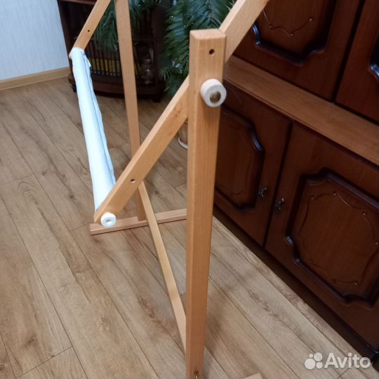 Пяльцы для вышивания напольные