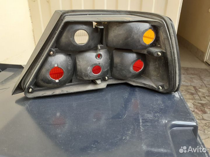 Панель приборов/задняя левая фара