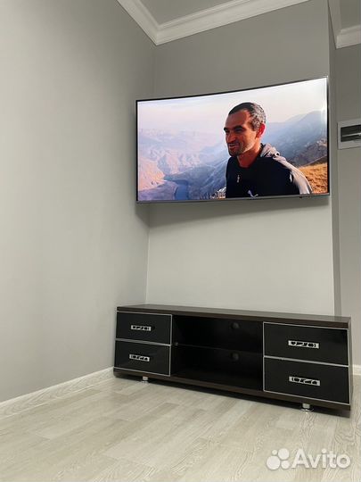 Подставка под телевизор 141/41 см