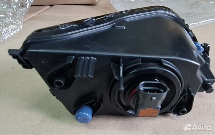 В наличии Противотуманная фара правая (птф)