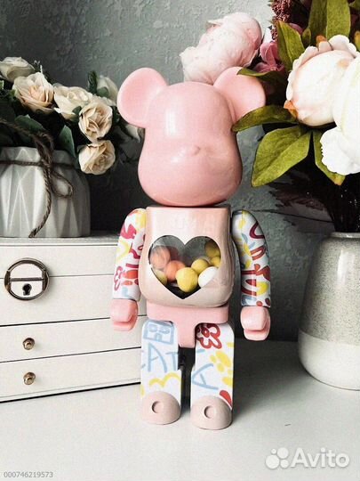 Bearbrick 28 см – Идеальный элемент декора