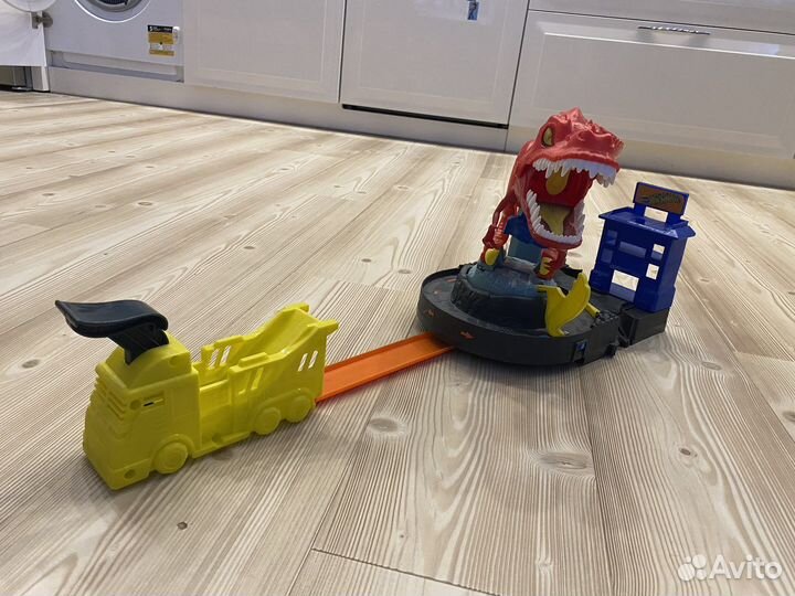 Хот Вилс Тирекс